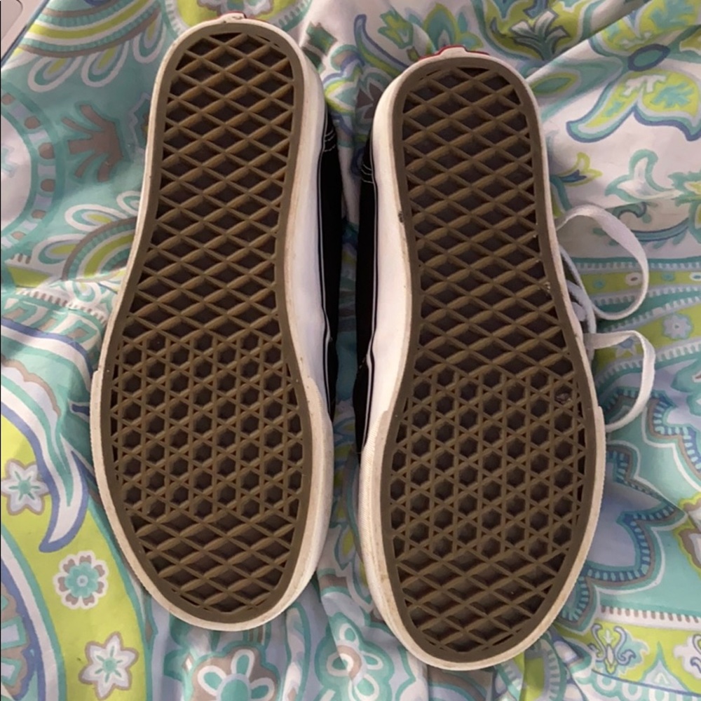 Vans! - Picture 5 of 9